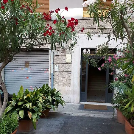 Casa Leli * Roma